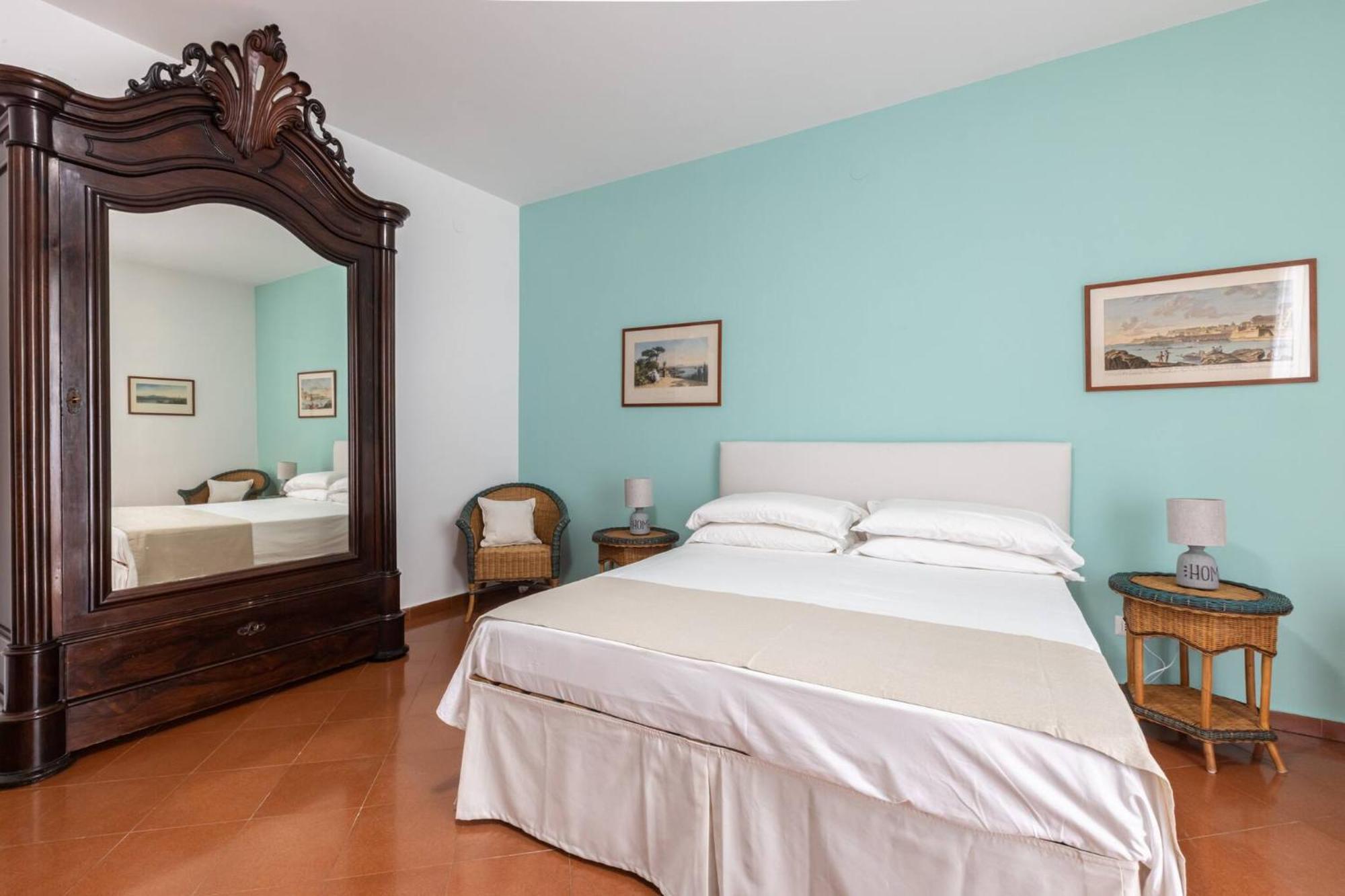 Maison d'hôtes Sorrentovibes - Charming Bedroom In With Balcony